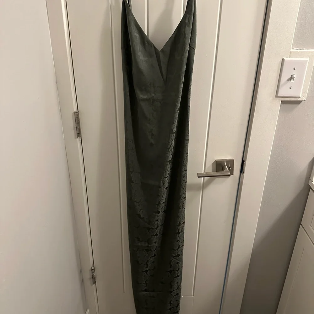 Fame and Partners green Women's Long Dress Size 12 - Picture 3 of 6